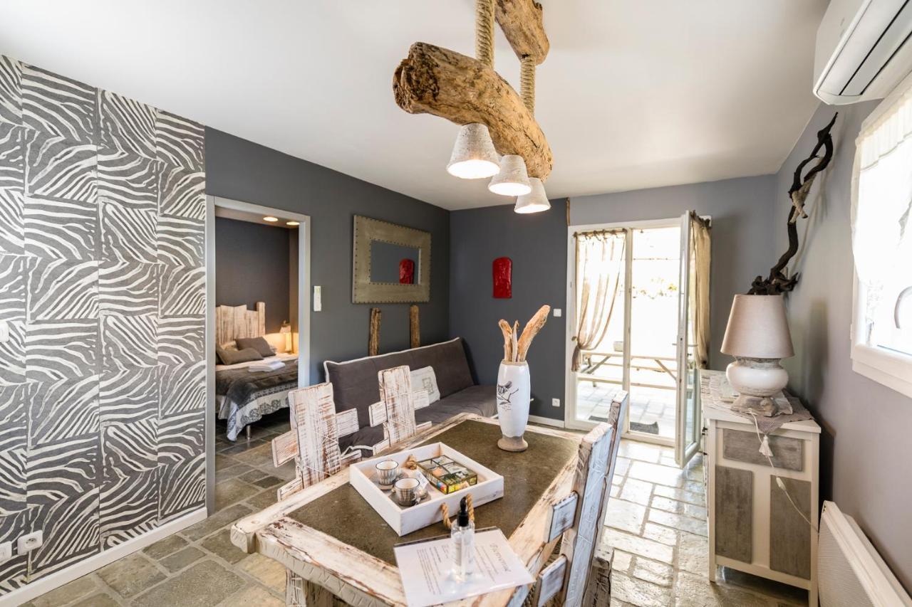 Charme & Confort- Les Cottages Du Bassin D'Arcachon- Petit-Dejeuner Sur Demande - Nuitee, Court Sejour, Semaine กูฌ็อง-เมสทราส ภายนอก รูปภาพ