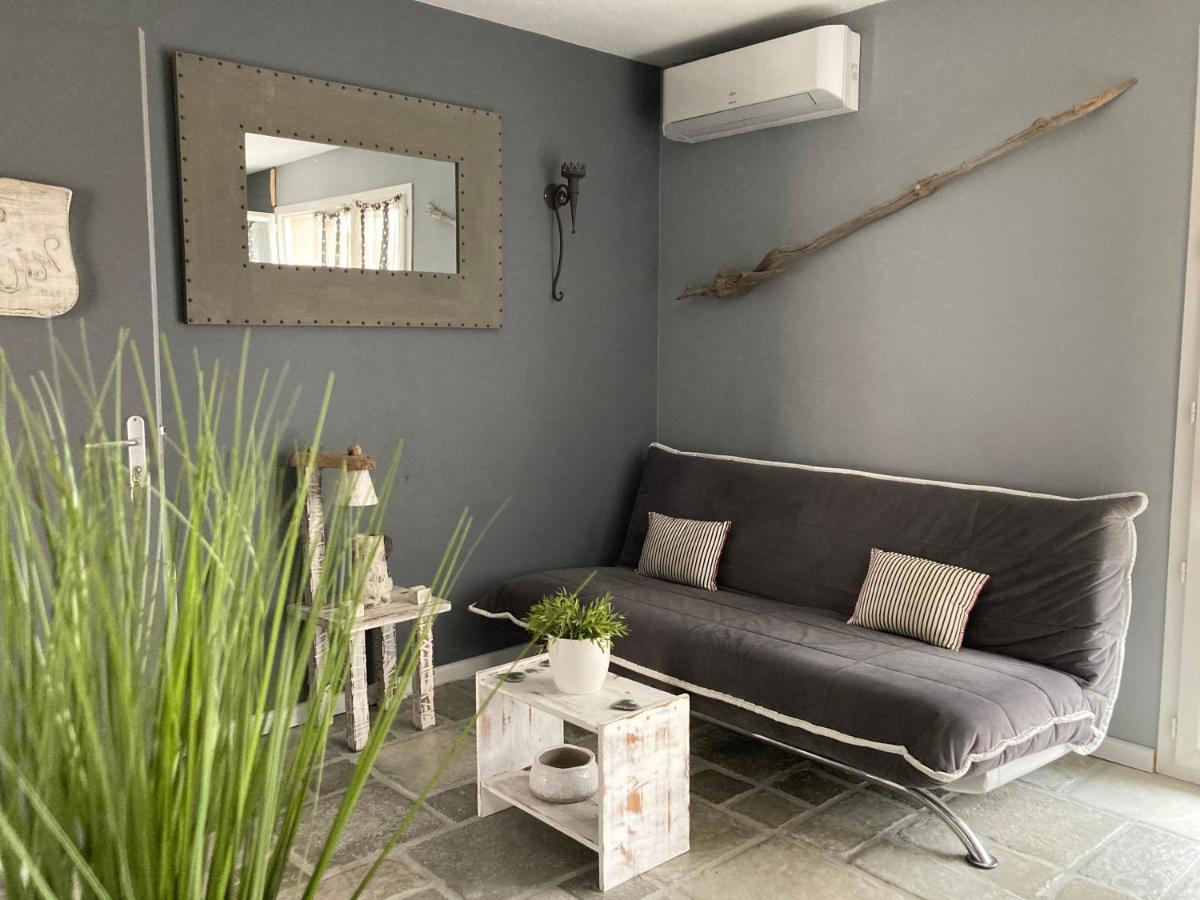 Charme & Confort- Les Cottages Du Bassin D'Arcachon- Petit-Dejeuner Sur Demande - Nuitee, Court Sejour, Semaine กูฌ็อง-เมสทราส ภายนอก รูปภาพ