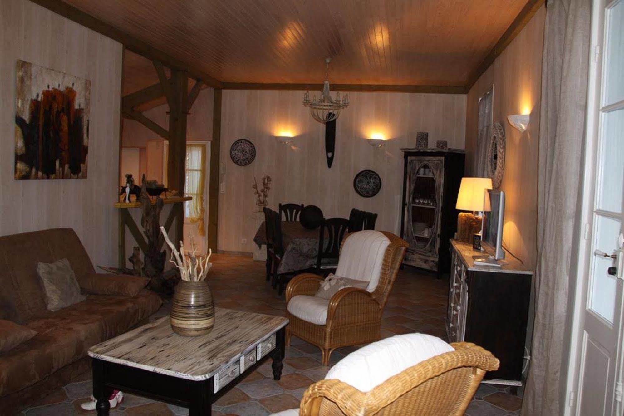 Charme & Confort- Les Cottages Du Bassin D'Arcachon- Petit-Dejeuner Sur Demande - Nuitee, Court Sejour, Semaine กูฌ็อง-เมสทราส ภายนอก รูปภาพ